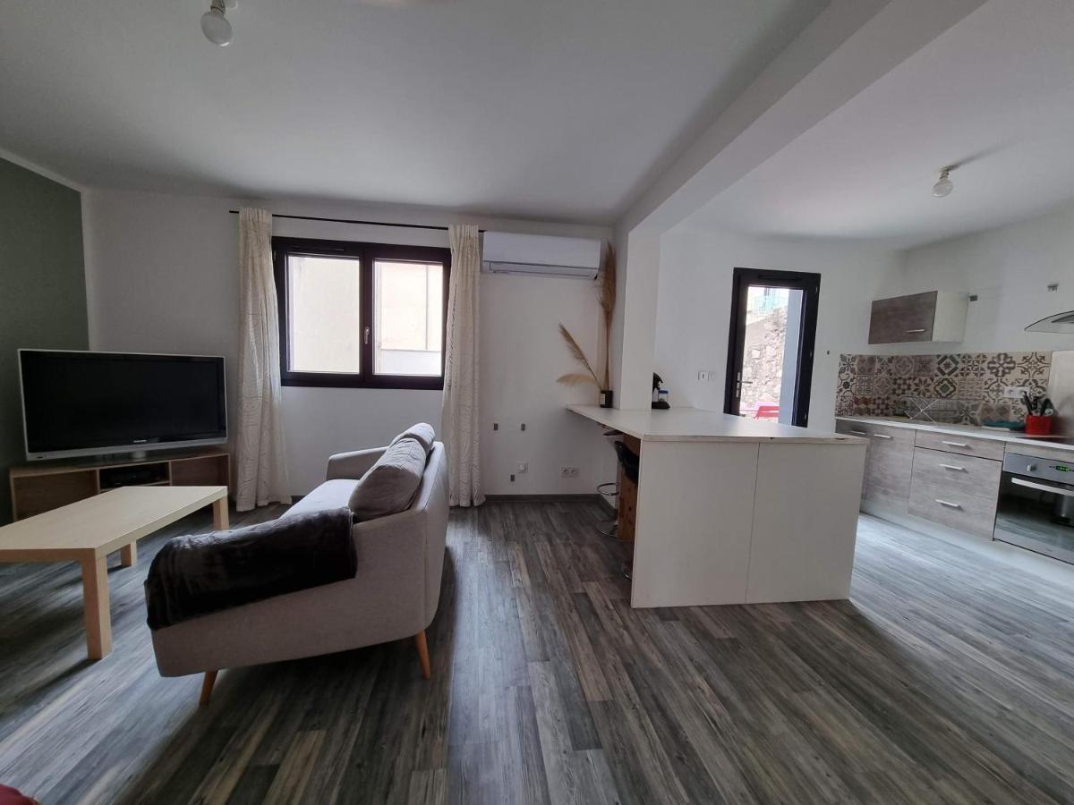 נרבון T2 Avec Terrasse 25M², Garage, Plein Centre-Ville מראה חיצוני תמונה